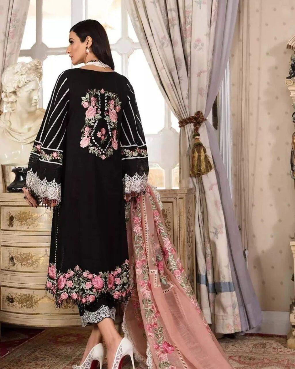 3 PCs woman's unstitched Embroidered Chikankari suit